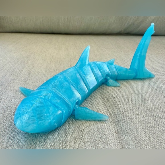 3d Printed Fidget Blue Shark, Flexi  Shark, Articulated Fidget Toy, 3D Printed - Picture 6 of 15